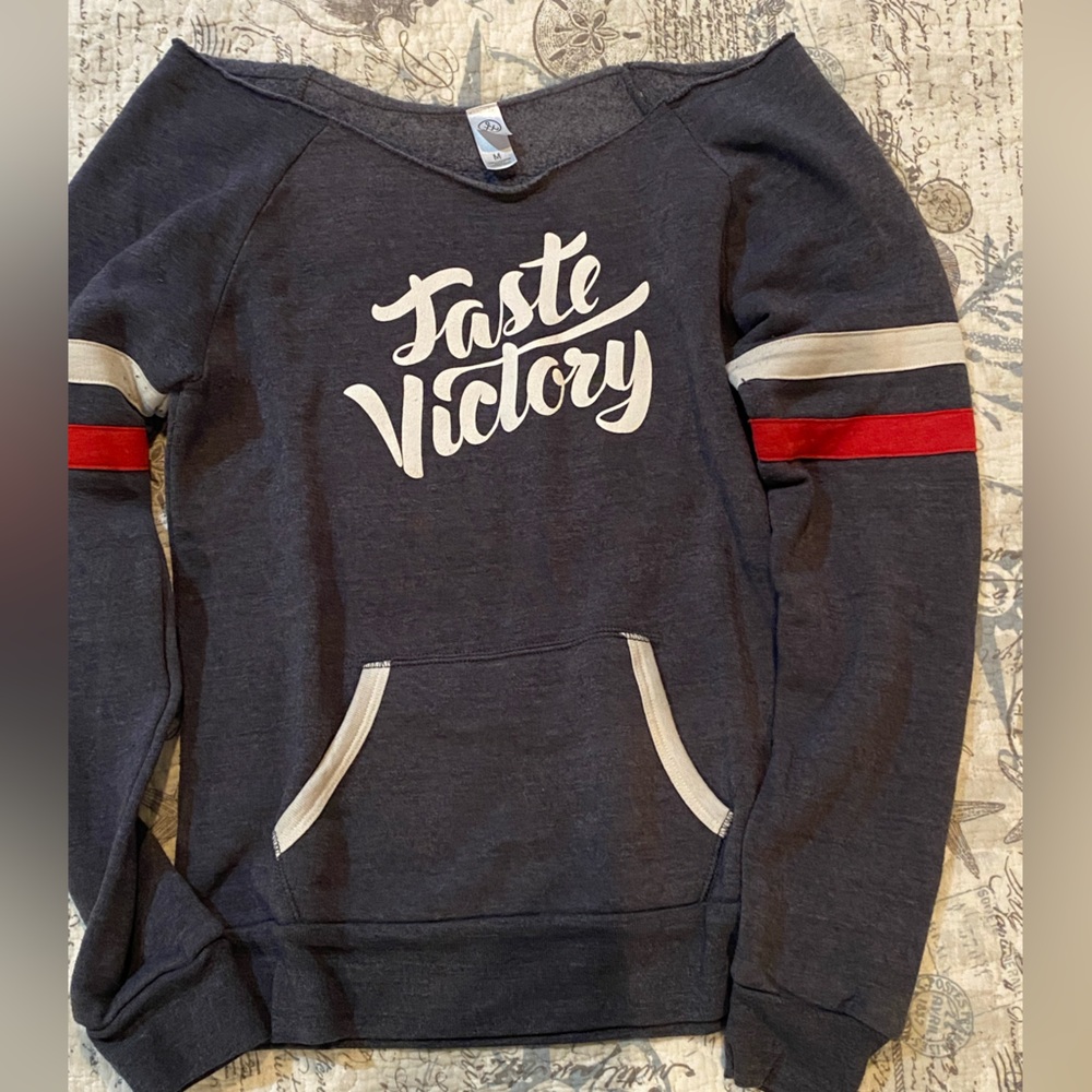 Dark Gray Victory Brewing fleece shirt